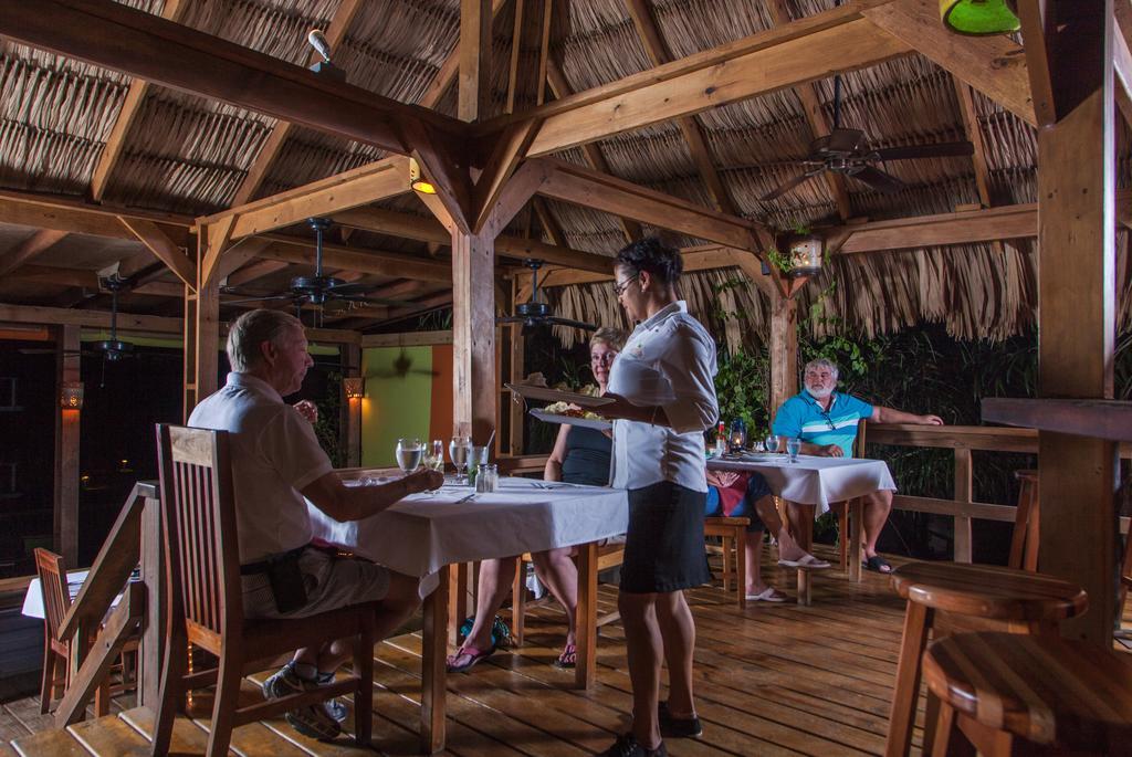 Laru Beya Resort Placencia Exterior photo