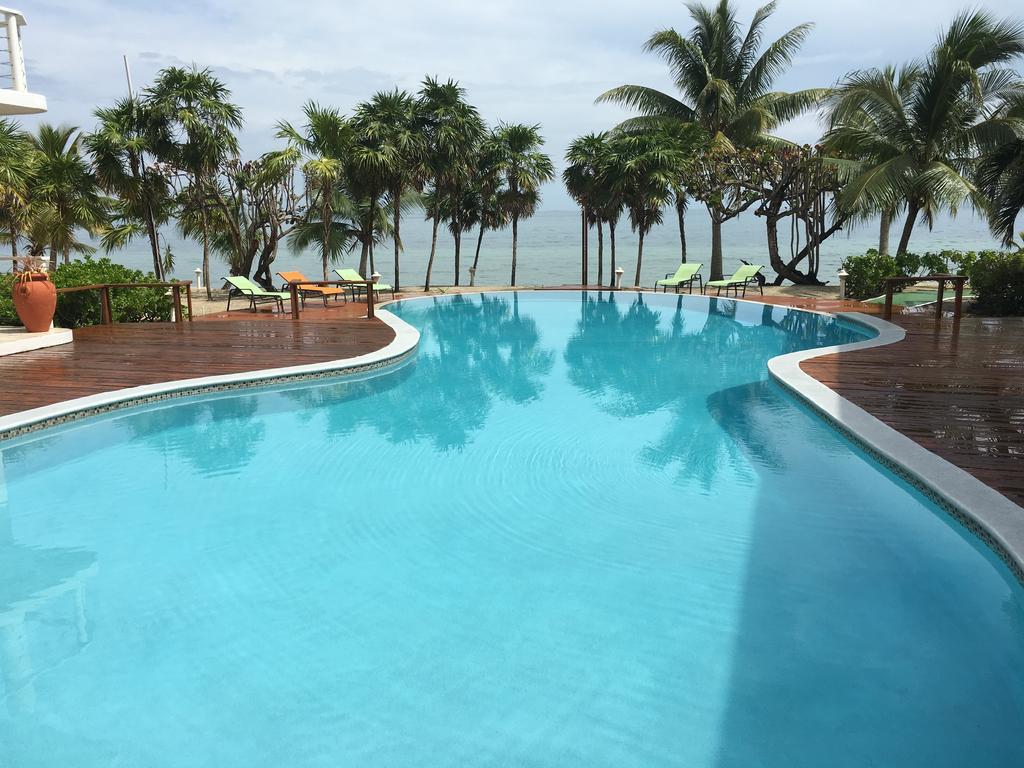 Laru Beya Resort Placencia Exterior photo